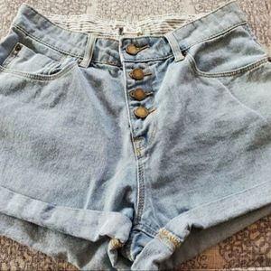 Roxy Shorts size 28